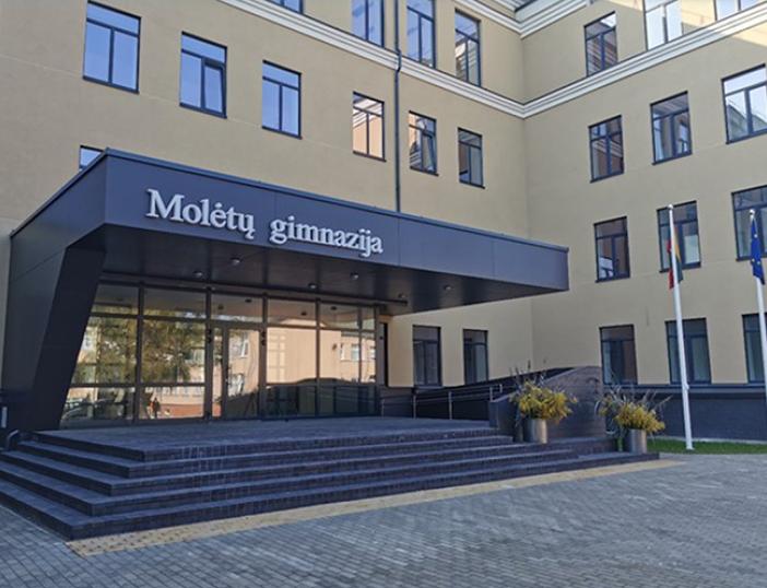 Molėtų gimnazija - 2025-2026 mokslo metų bazinė egzaminų mokykla