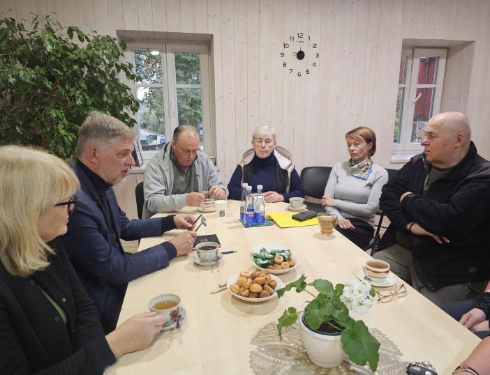 Molėtų rajono meras Saulius Jauneika lankėsi Suginčių seniūnijoje