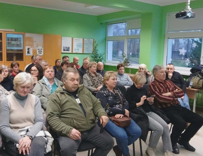 Joniškyje su gyventojais aptartas planuojamas didelių gabaritų atliekų surinkimo aikštelės įrengimas