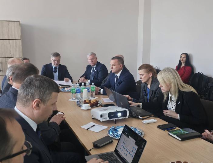 Utenos regiono plėtros tarybos kolegija posėdžiavo Videniškiuose: aptarti atliekų tvarkymo, plėtros plano įgyvendinimo ir ES investicijų klausimai