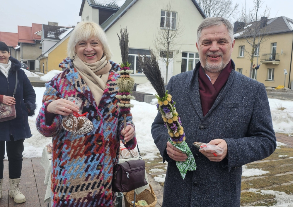 Molėtų rajono savivaldybės aikštėje vyksta tradicinė Kaziuko mugė
