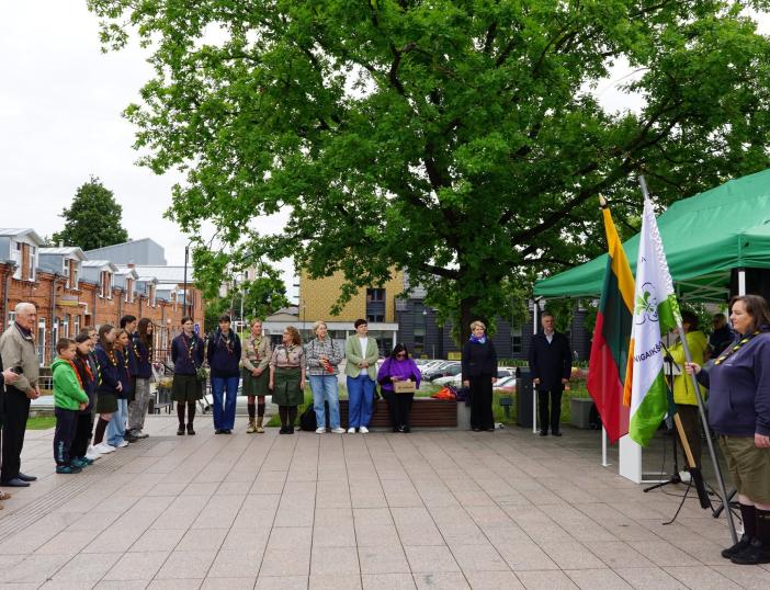 Molėtuose surengta pilietinė atminties akcija „06.14 Atminties neištremsi“