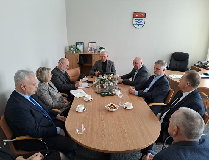 Molėtų rajono savivaldybėje lankėsi Ignalinos rajono savivaldybės delegacija