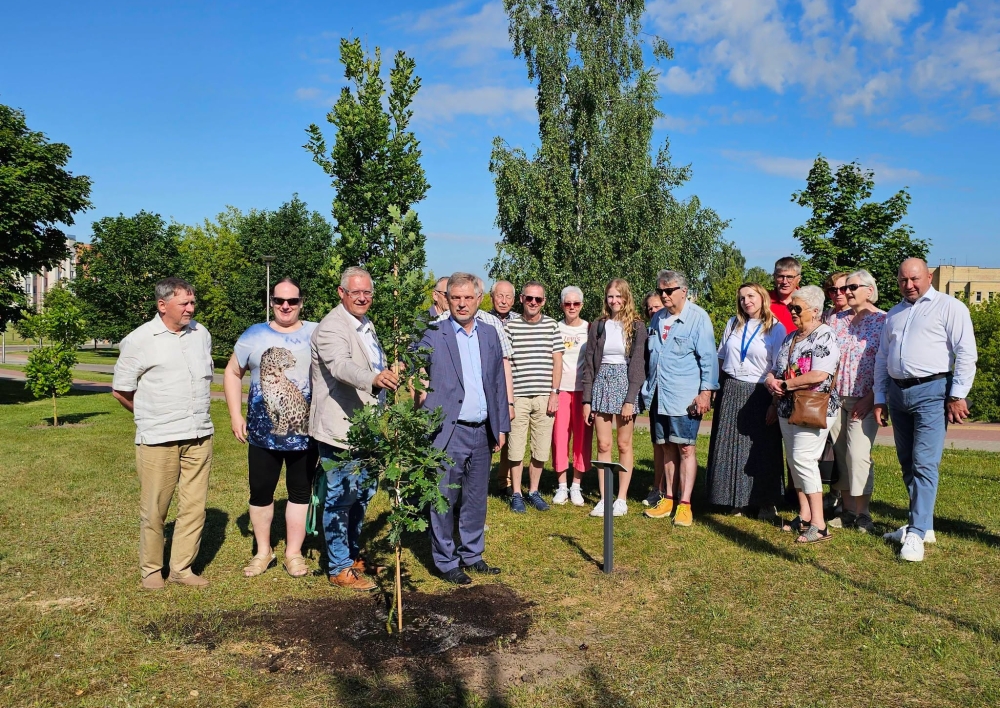 Hiorstelio ir Molėtų draugystei – naujas simbolis miesto erdvėje