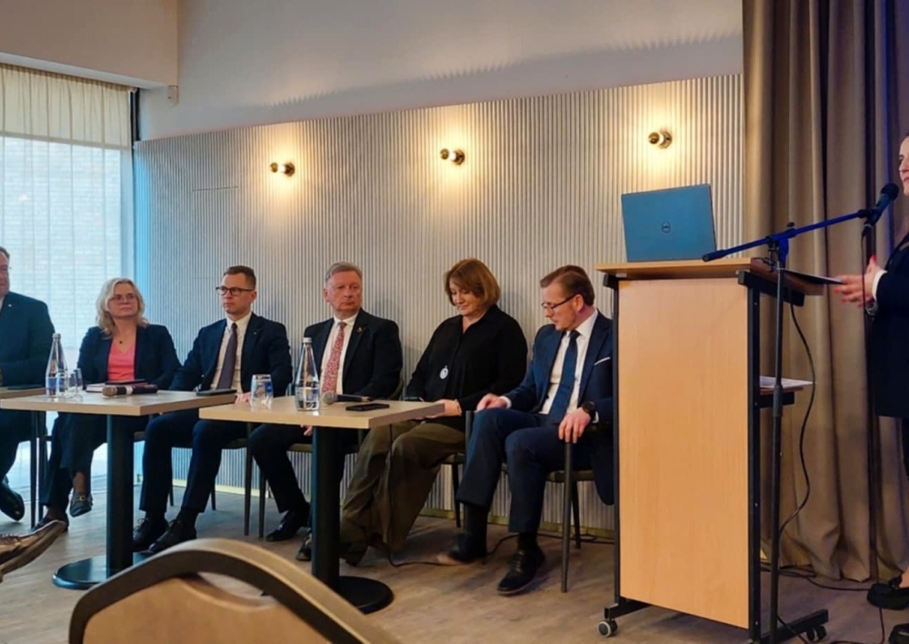Molėtų rajono savivaldybės atstovai dalyvavo regionų plėtros programos įgyvendinimo tarpinio vertinimo pristatyme