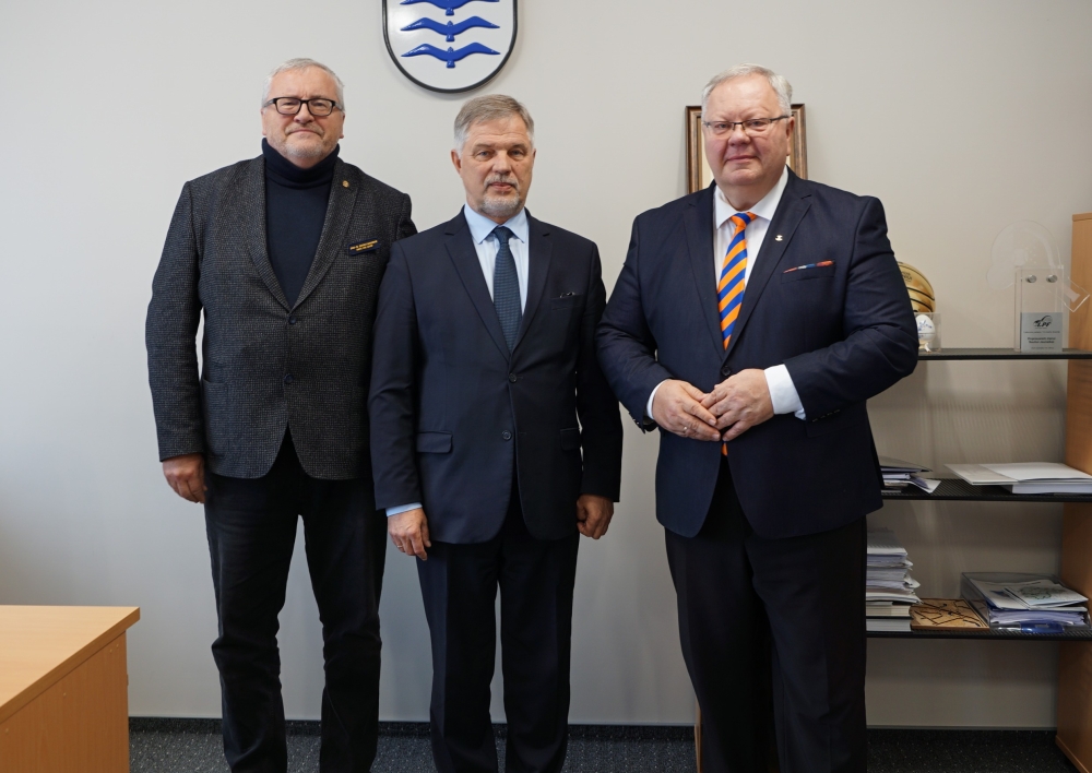 Molėtų rajono savivaldybės meras susitiko su Panevėžio prekybos, pramonės ir amatų rūmų bei „Rotary“ apygardos vadovais