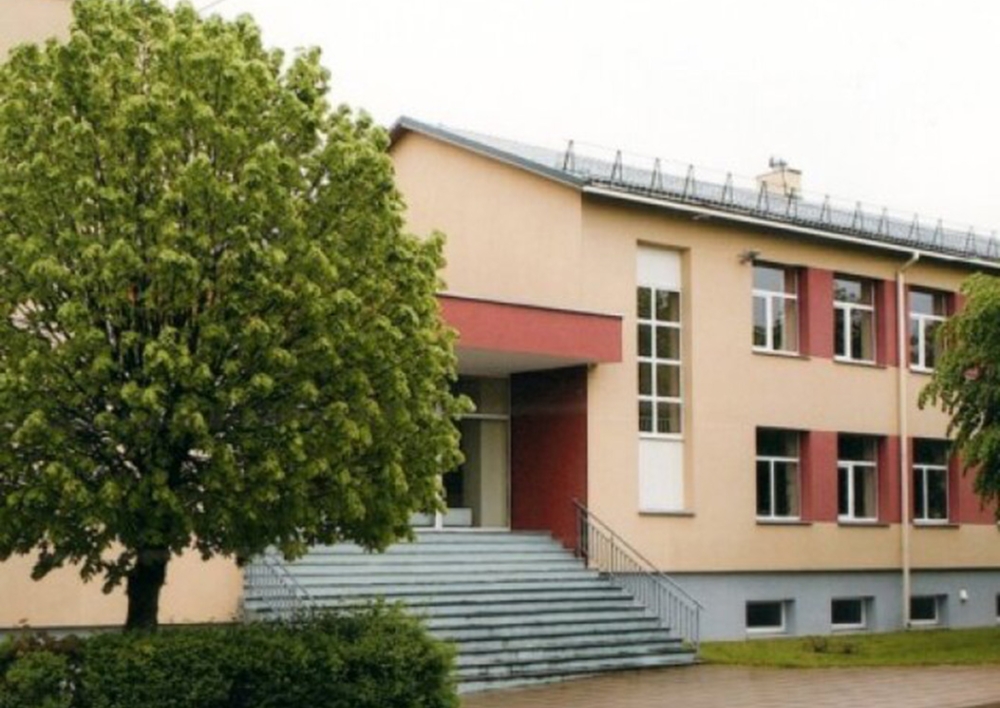 Skelbiamas konkursas eiti Giedraičių gimnazijos direktoriaus pareigas