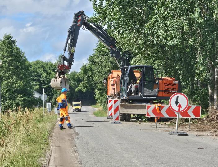 Aktyviai vyksta kelio Molėtai–Pabradė rekonstrukcijos darbai